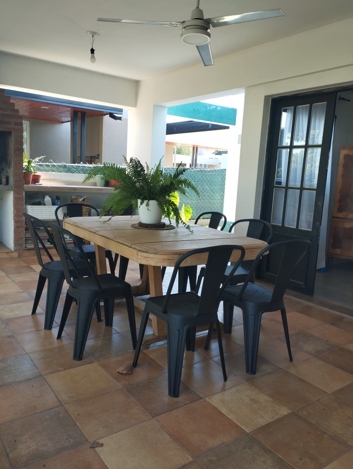 COUNTRY LABRADORES I