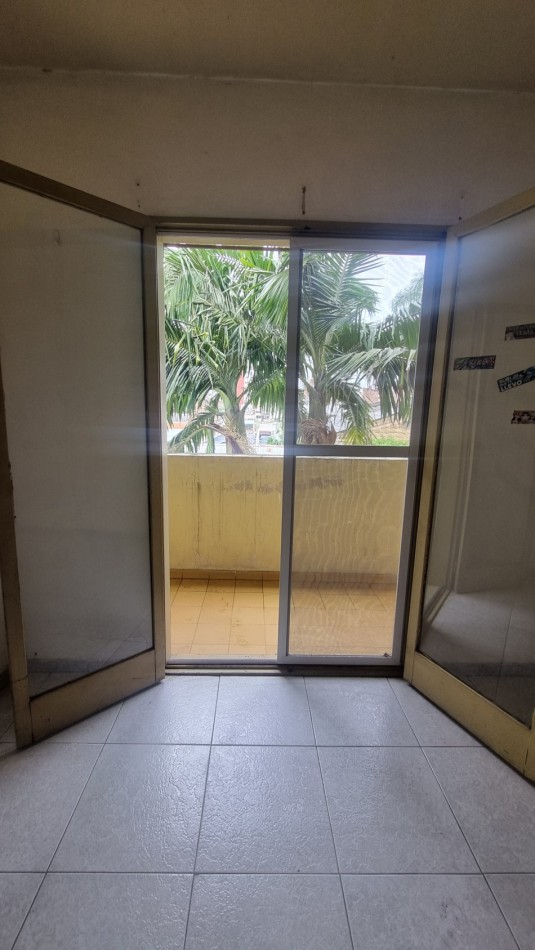 VENTA DPTO. 2 DORMITORIIS AYACUCHO AL 100